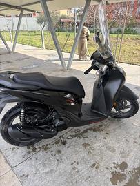 Honda SH 125 sport
