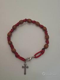 braccialetto decina corda rossa e grani in legno