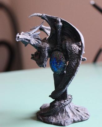 Ornamento Drago con spada