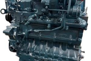 MOTORE KUBOTA V2403 REVISIONATO A NUOVO