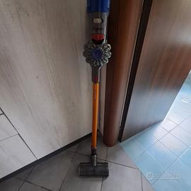 Aspirapolvere Dyson v8 absolute