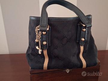 Gucci – Tote Bag GG Canvas Nera con Dettaglio Web 