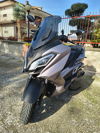 Wottan Storm S 300cc del 2023 targa polacca