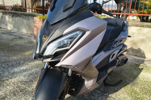 Wottan Storm S 300cc del 2023 targa polacca