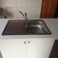 lavandino in acciaio con mobiletto