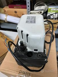 POMPA SC.IC.CENTRIFUGA CON SERBATOIO