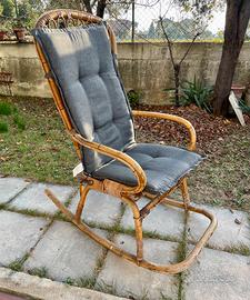 Sedia a dondolo vimini