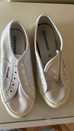 Scarpe superga