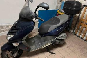 Leonardo 300 Aprilia