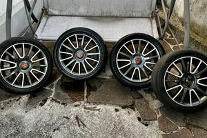 Cerchi in lega da 17" + gomme 225/45 R17