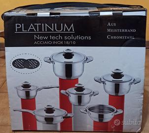 Batteria di pentole nuove mai usate