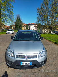 Fiat sedici 1.6 ,benz. 4x4 anno 2012