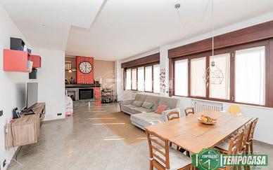 Zona Zivido ampia soluzione completamente ristrutt