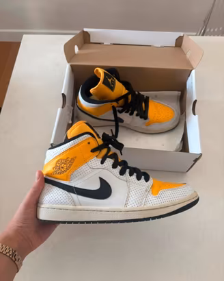 Nike Air Jordan 1 Mid - yellow/white/black