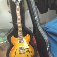 Chitarra elettrica + Marshall+ pedaliera  ecc