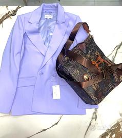 Giacca lilla + Borsa Alviero Martini: Eleganza e o