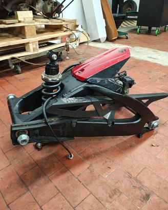 Forcella posteriore Suzuki GSXS 1000