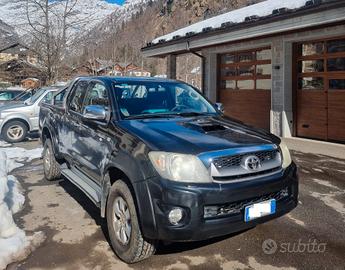 Toyota Hilux 2.5 D-4D 4WD 2p. Extra Cab DLX
