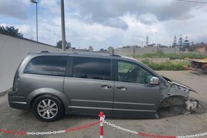 Chrysler grand 5oyager 5 rt 2.8 crd - ricambi