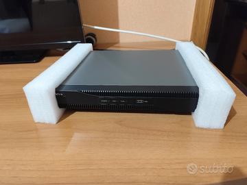 videoregistratore NVR Safire 4 canali 2TB + switch