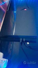 PlayStation 4 con controller e giochi 