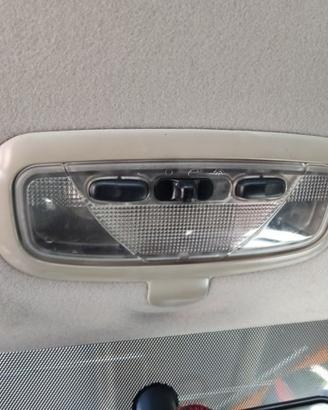 Plafoniera anteriore MAZDA 2 del 2004