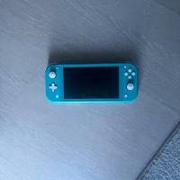 Nintendo Switch Lite colore turchese con custodia