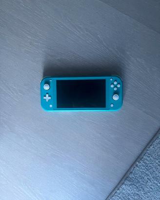 Nintendo Switch Lite colore turchese con custodia