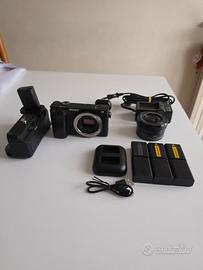 Sony alpha 6400 + accessori + obiettivo