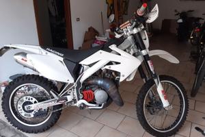 HM CRE 125 - 2 TEMPI