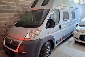 Camper Puro Furgonato 5 - 6 posti