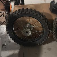 Cerchi cross gommatti