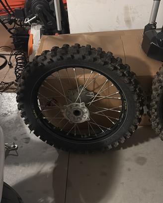 Cerchi cross gommatti