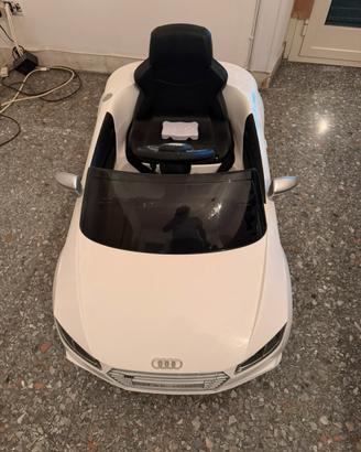 Auto elettrica per bambini