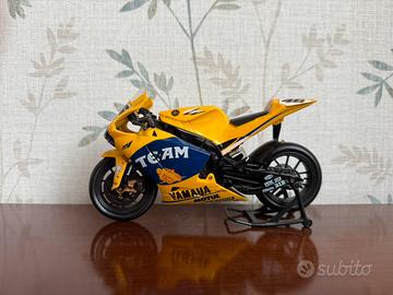 Yamaha Racing – Modellino Moto da Collezione