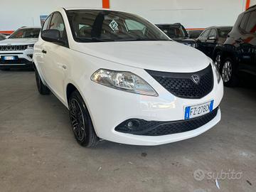Lancia Ypsilon 1.2 69 CV 5 porte S&S Elefantino Bl