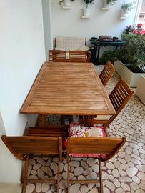 tavolo in legno con 6 sedie da giardino