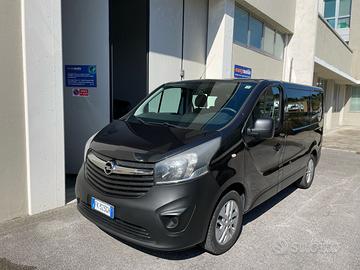 Opel vivaro 9 posti