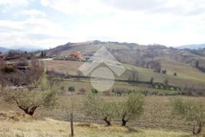 TER. RESIDENZIALE A GUALDO TADINO