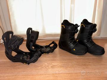 Set Snowboard Burton: scarponi 48 + attacchi