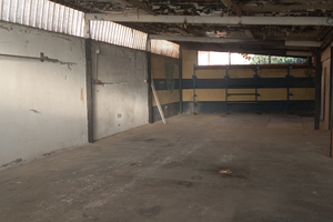 Locale magazzino/artigianale 220 mq