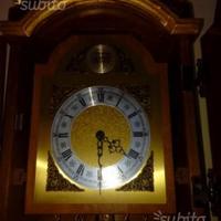 Orologio pendolo a colonna "Tempus fugit"