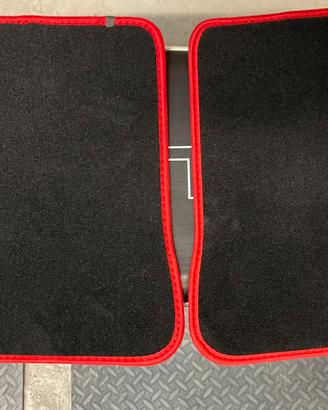 Tappeti posteriori Audi TT mk1. (8n)