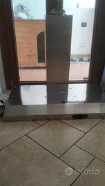 Cappa cucina 4 fuochi forno lavandino piano lavoro