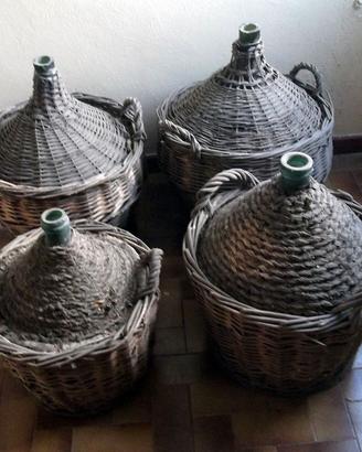 LOTTO DI QUATTRO DAMIGIANE D'EPOCA