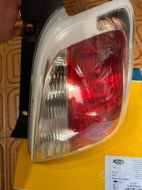 Fari posteriori 500 anno 2010