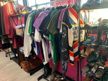 Grande Selezione Di Magliette Musicali Vintage