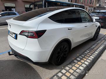 Tesla Model Y RWD novembre 2022