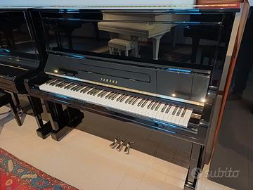 Pianoforte verticale YAMAHA U300