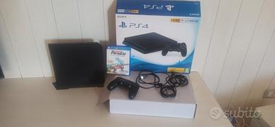 PS 4 con scatola: accessori: base e gioco